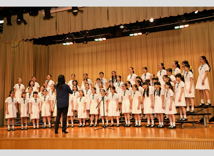 Senior Choir_7310