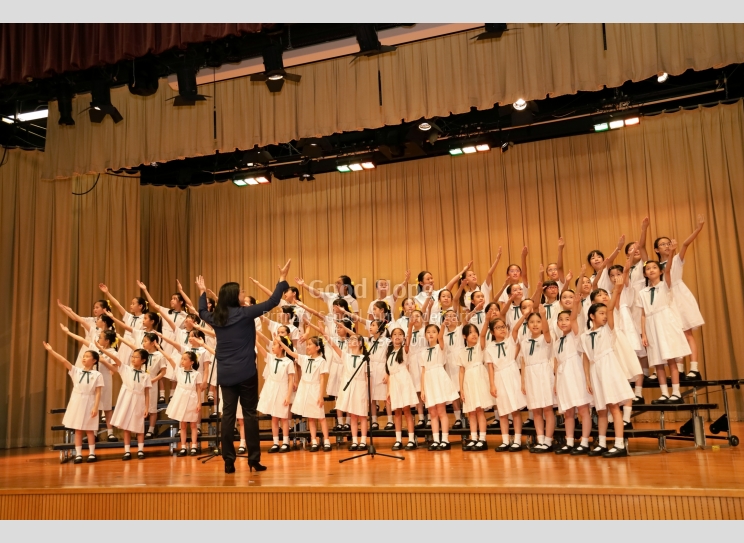 Intermediate Choir_7304