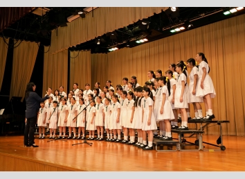 Senior Choir_7308