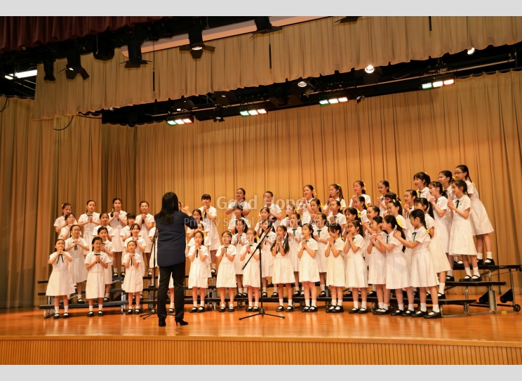 Intermediate Choir_7303