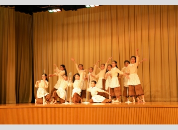 Modern Dance Senior_7383