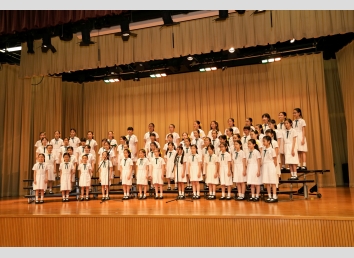 Intermediate Choir_7297